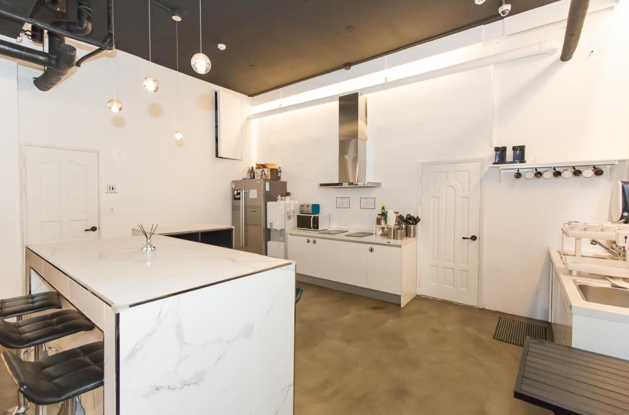 Canvas Black Guesthouse Busan Ngoại thất bức ảnh