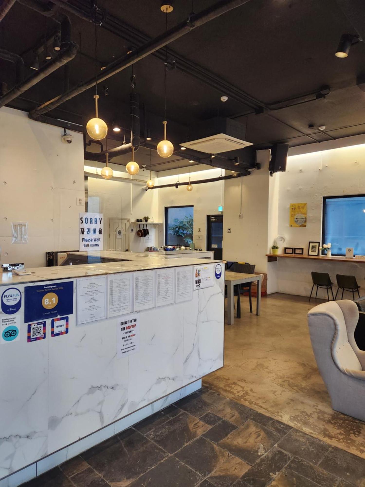 Canvas Black Guesthouse Busan Ngoại thất bức ảnh